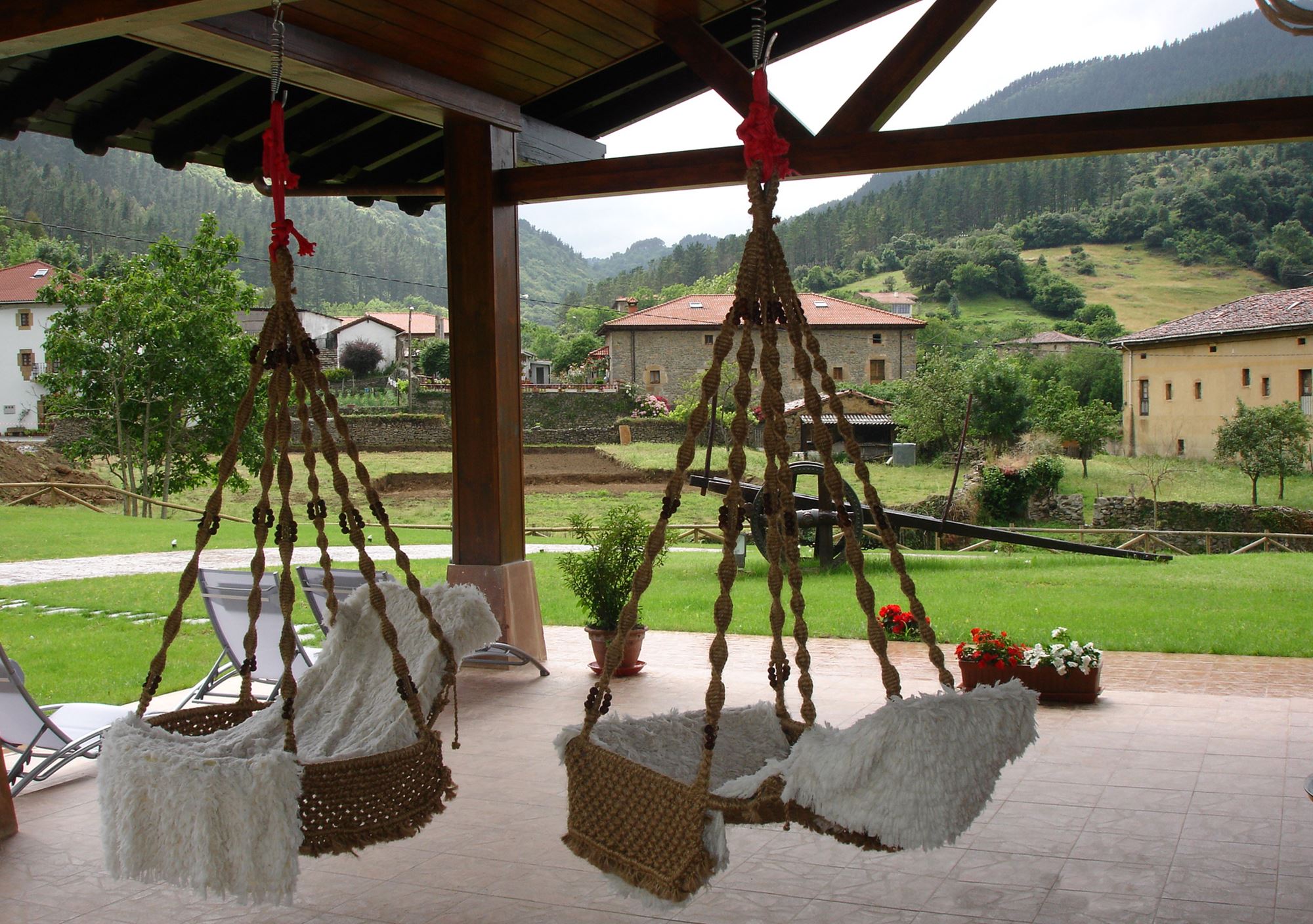 tours guiados fin de semana finde rutas equitación alojamiento rural Escapadas a Caballo en Las Encartaciones Sopuerta Vizcaya